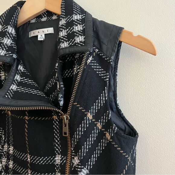 CAbi Black Grid Plaid Wool
Blend Full Zip Moto Vest Size S - Picture 11 of 13